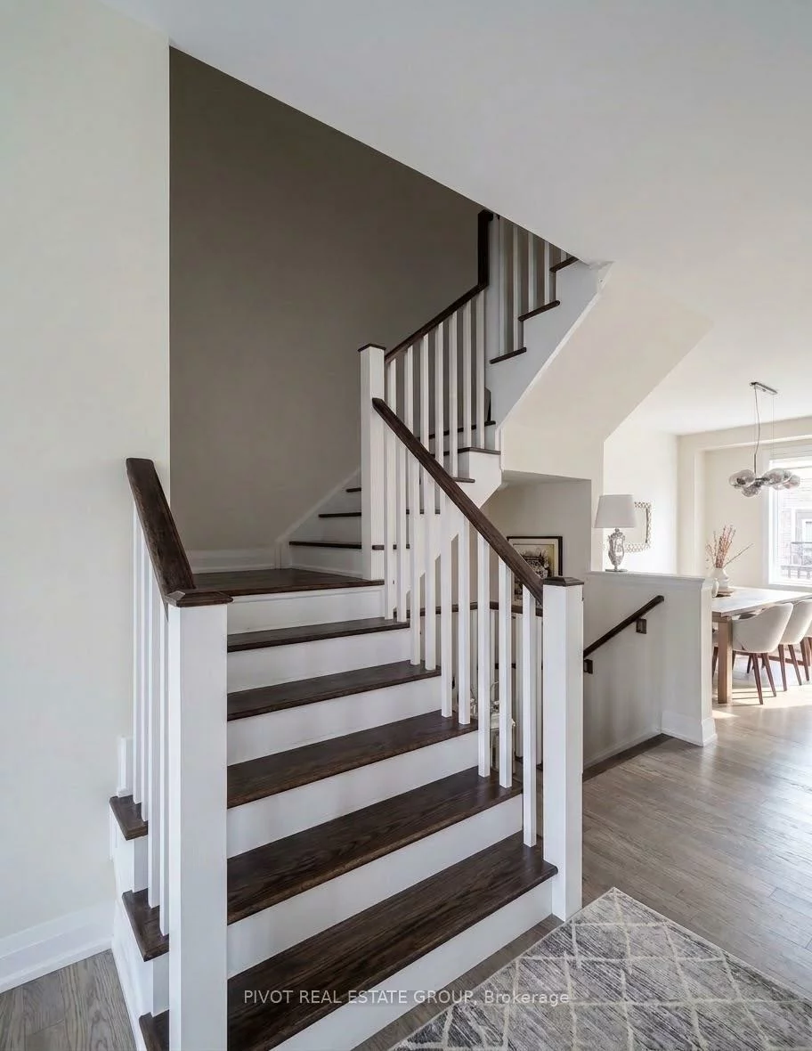 3348, Erasmum, 1008 - GO Glenorchy, Oakville