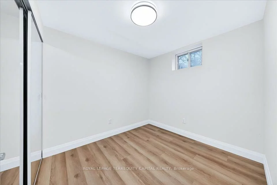 65, Glenmanor, 1002 - CO Central, Oakville