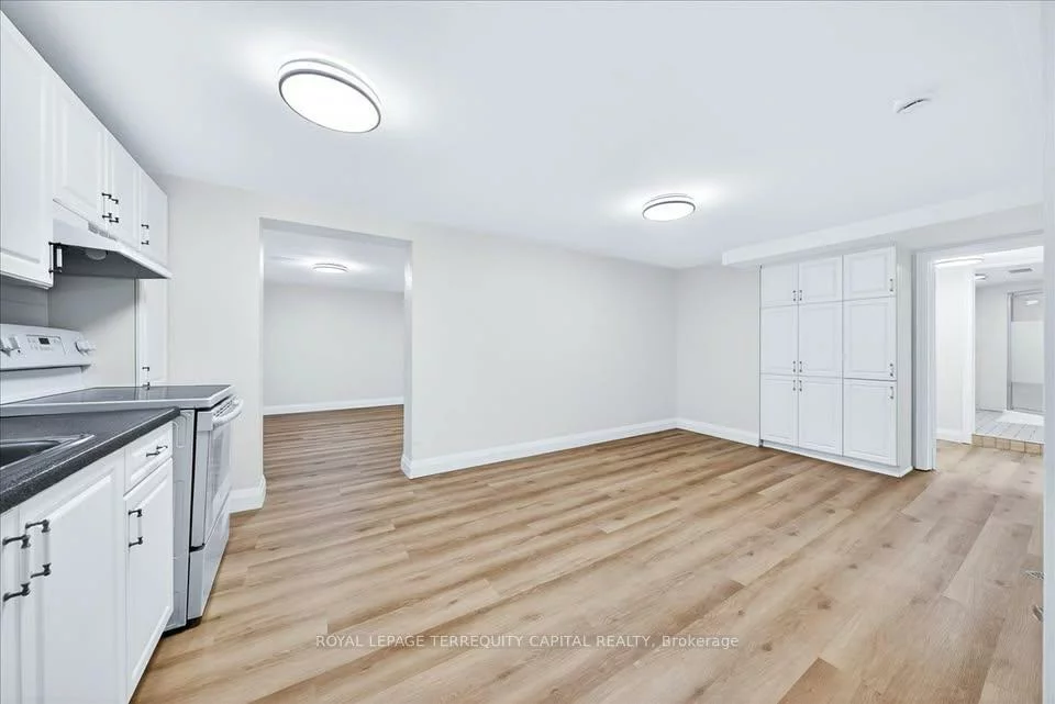 65, Glenmanor, 1002 - CO Central, Oakville