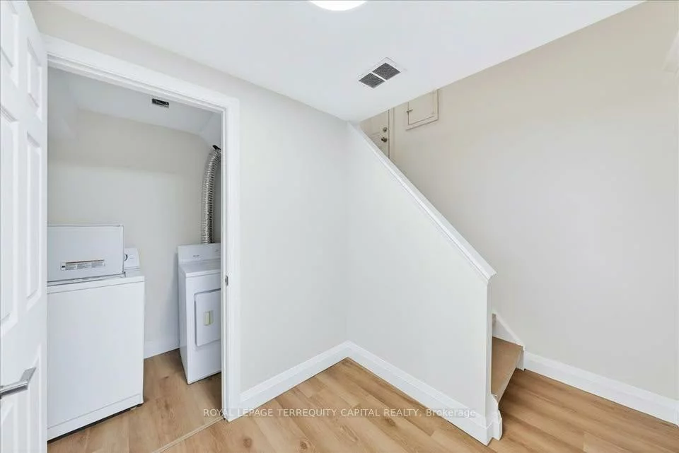 65, Glenmanor, 1002 - CO Central, Oakville