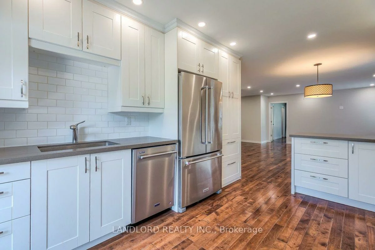 257, Wales, 1001 - BR Bronte, Oakville
