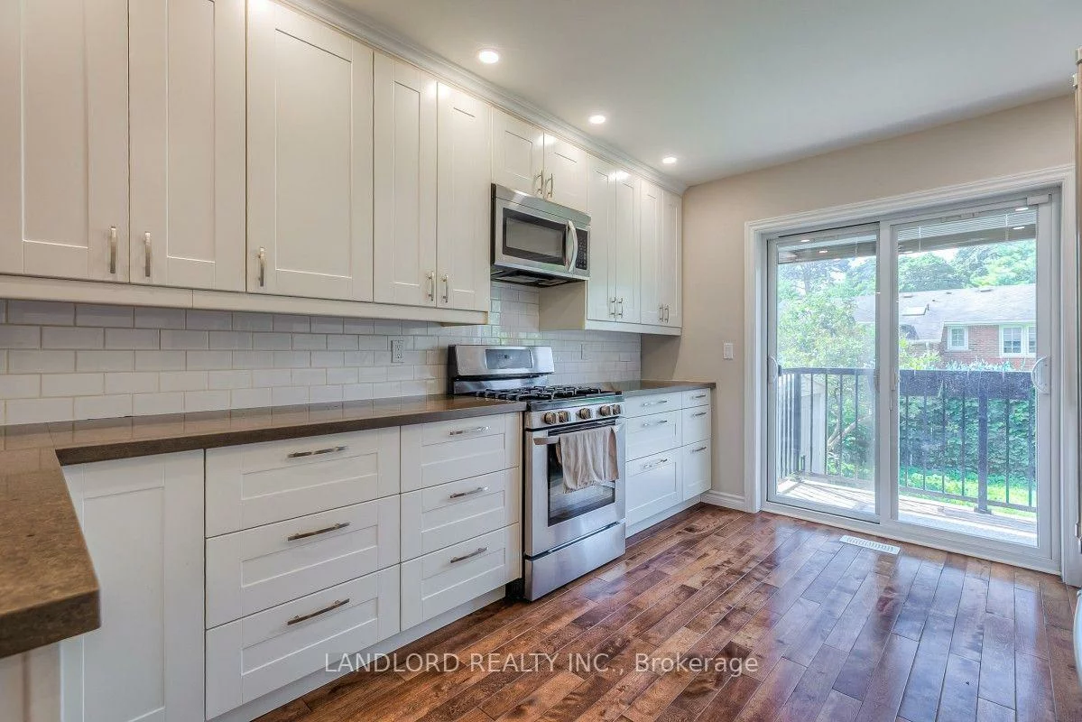 257, Wales, 1001 - BR Bronte, Oakville