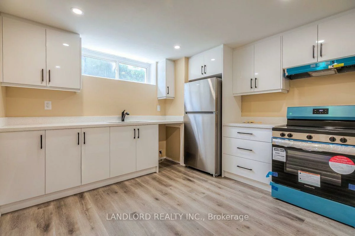 257, Wales, 1001 - BR Bronte, Oakville