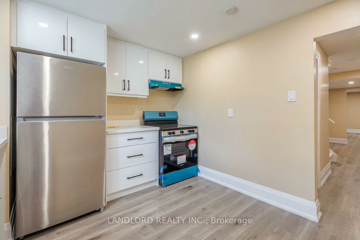 257, Wales, 1001 - BR Bronte, Oakville