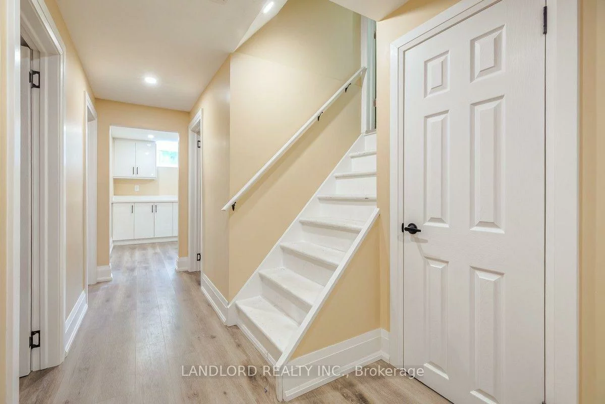 257, Wales, 1001 - BR Bronte, Oakville