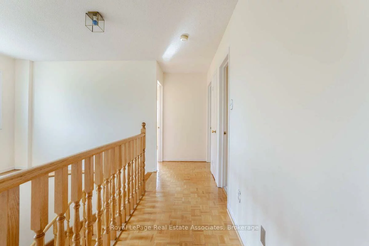 2551, Wynten, 1004 - CV Clearview, Oakville