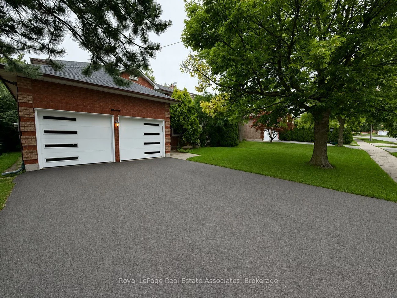 2551, Wynten, 1004 - CV Clearview, Oakville