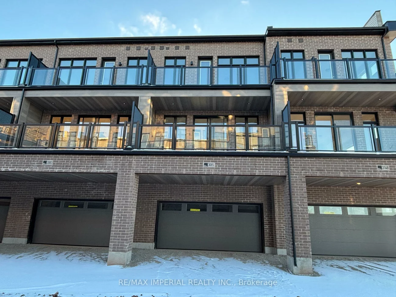 3085, Welsman, 1010 - JM Joshua Meadows, Oakville