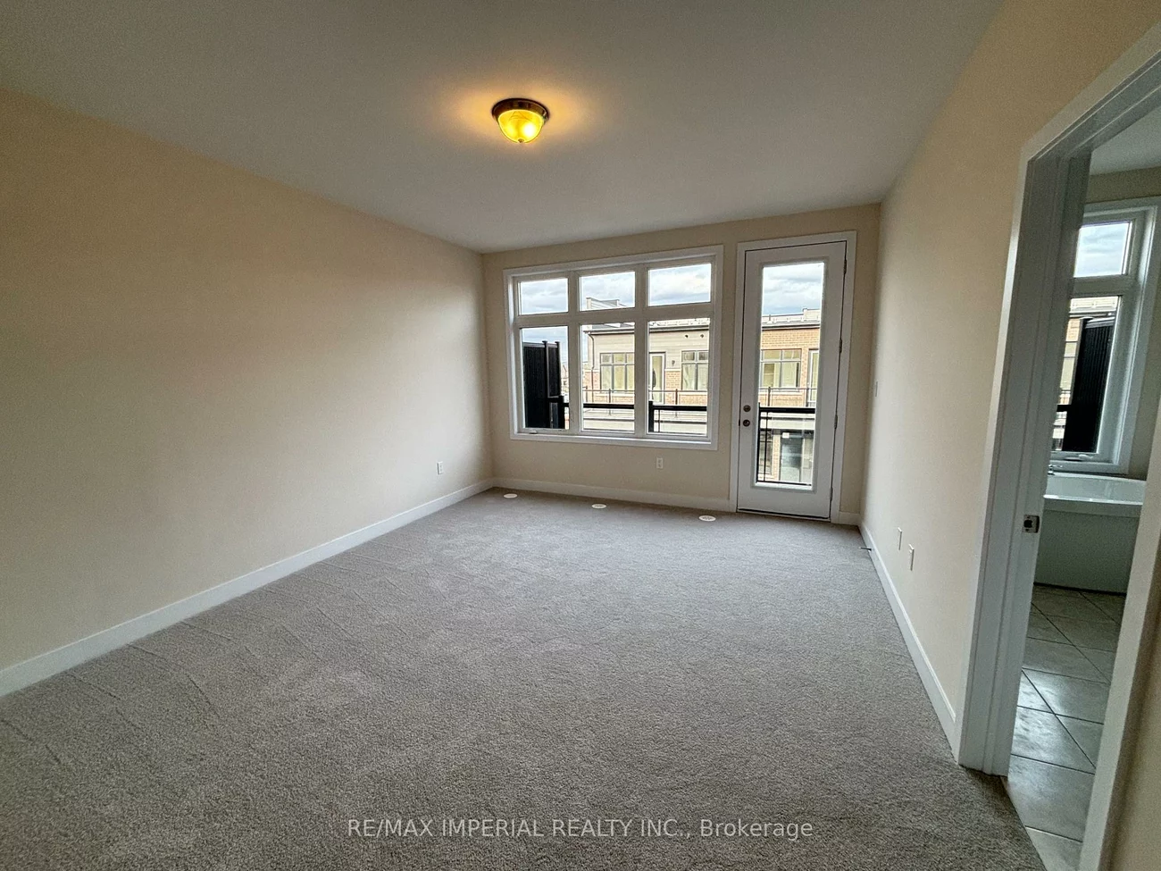 3085, Welsman, 1010 - JM Joshua Meadows, Oakville