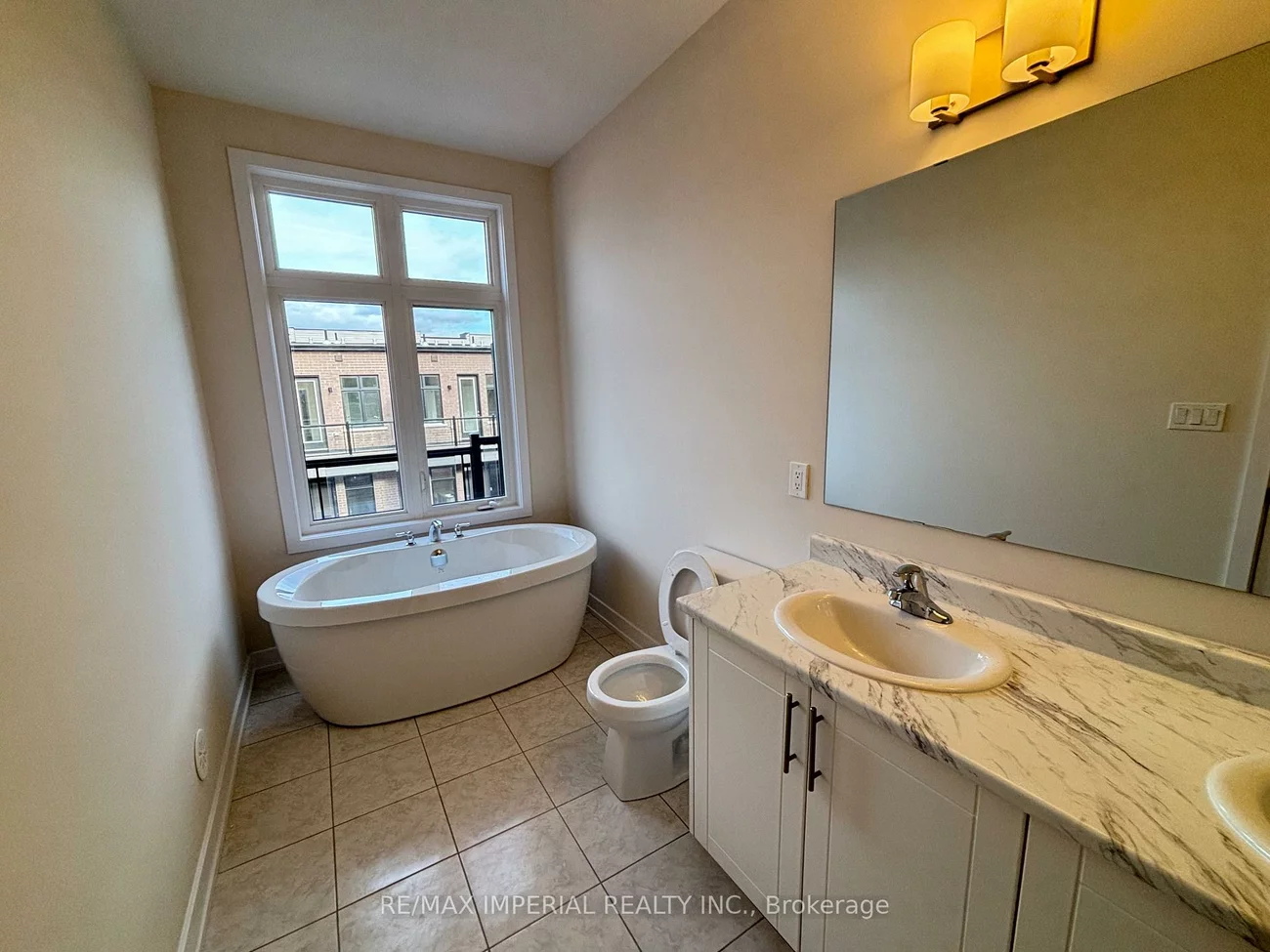 3085, Welsman, 1010 - JM Joshua Meadows, Oakville