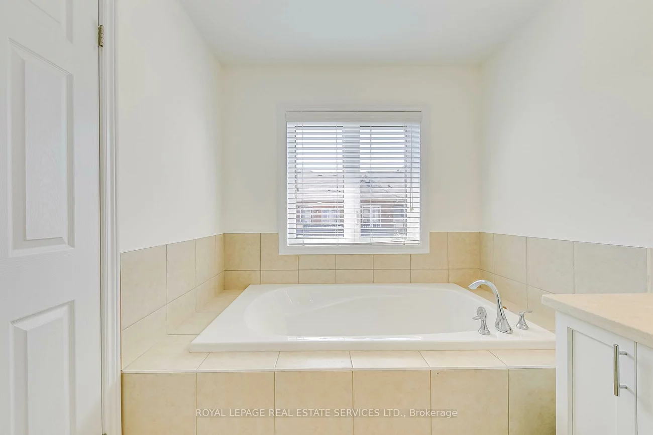 3072, Eberly Woods, 1008 - GO Glenorchy, Oakville