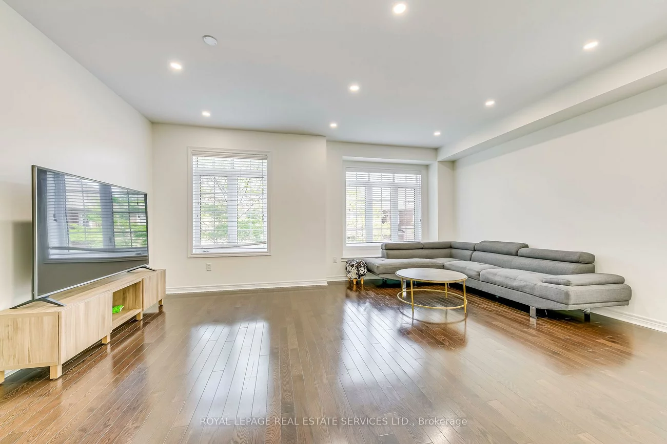 3072, Eberly Woods, 1008 - GO Glenorchy, Oakville