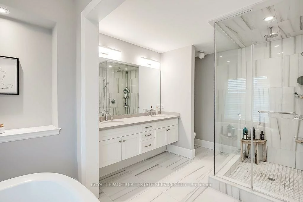 210, DORVAL, 1020 - WO West, Oakville