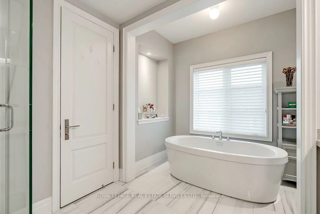 210, DORVAL, 1020 - WO West, Oakville