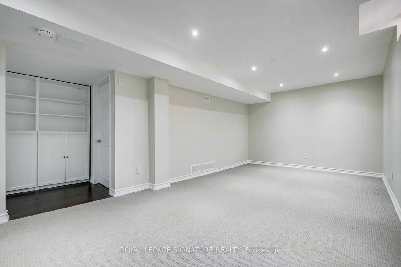 2260, Ridge, 1022 - WT West Oak Trails, Oakville