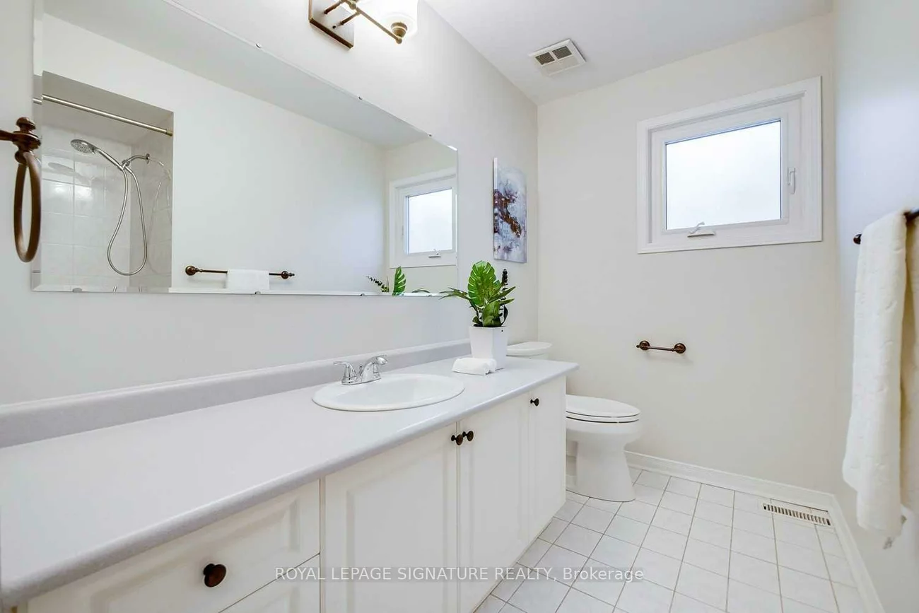 2260, Ridge, 1022 - WT West Oak Trails, Oakville