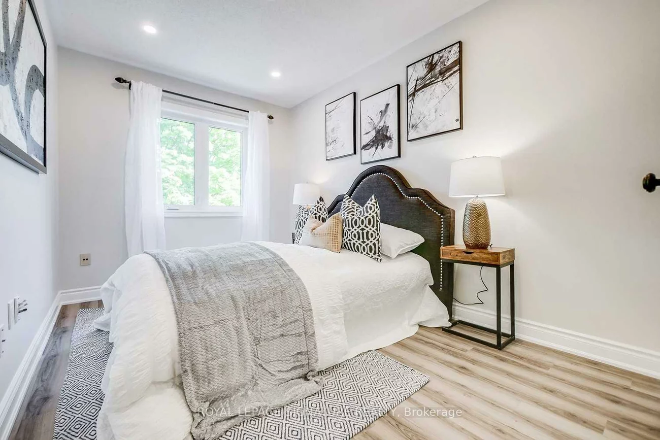 2260, Ridge, 1022 - WT West Oak Trails, Oakville