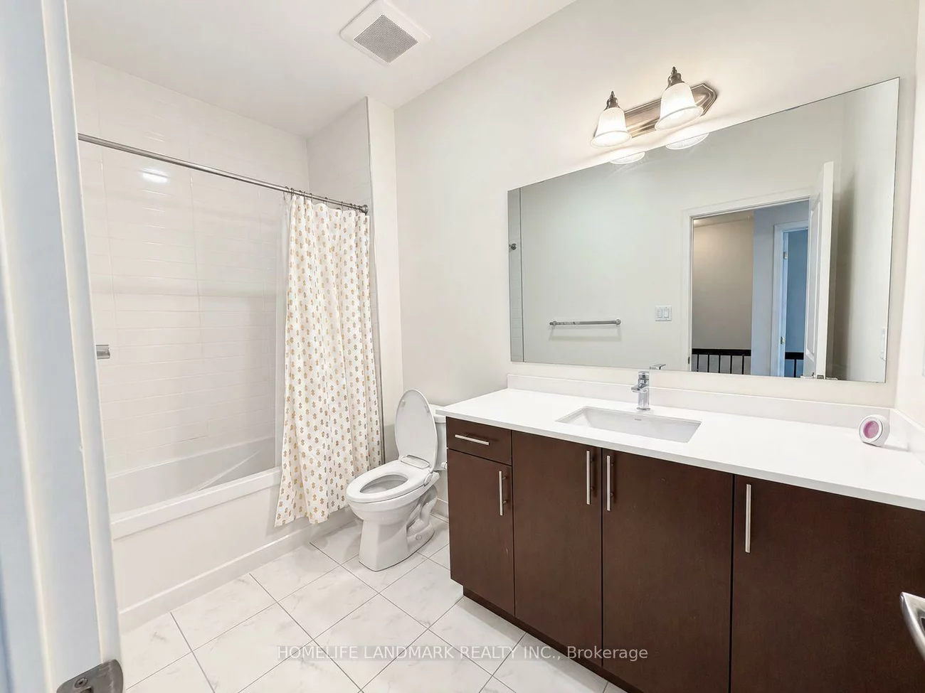 211, Squire, 1008 - GO Glenorchy, Oakville