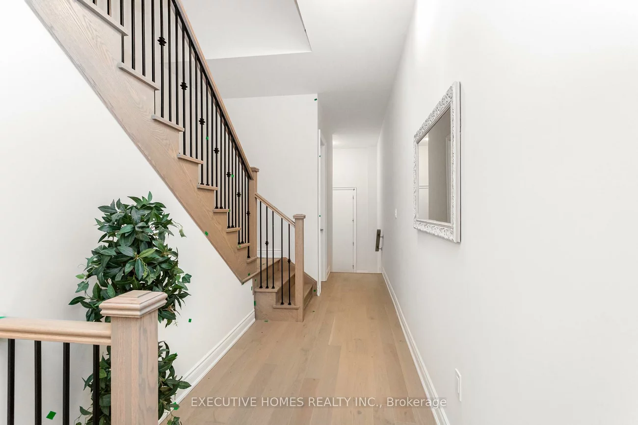 1371, Peony, 1010 - JM Joshua Meadows, Oakville