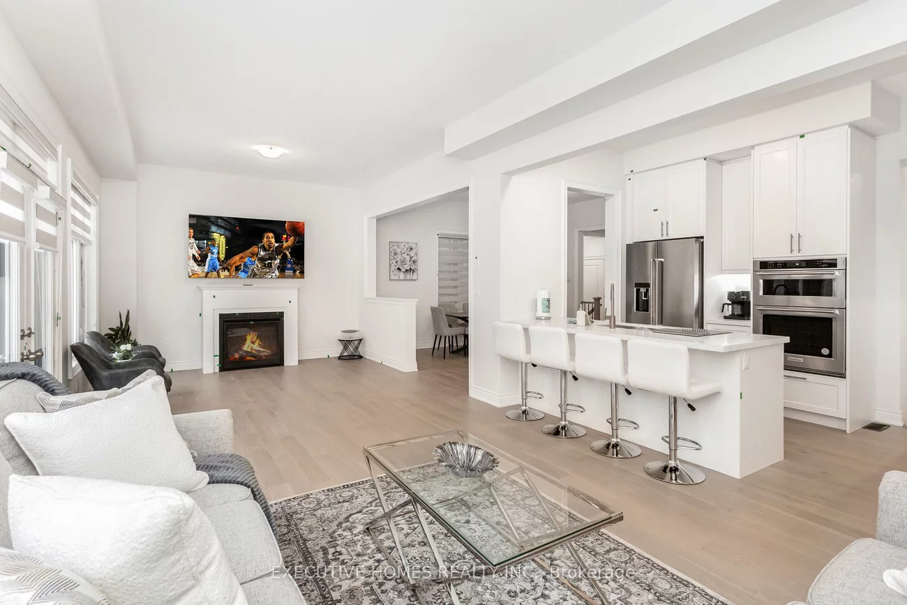 1371, Peony, 1010 - JM Joshua Meadows, Oakville