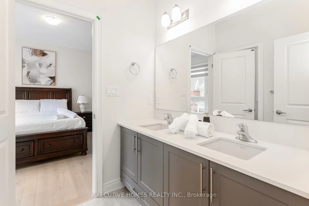 1371, Peony, 1010 - JM Joshua Meadows, Oakville