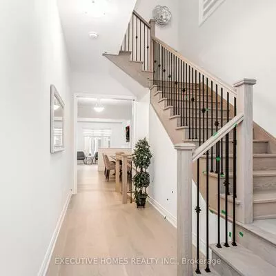 1371, Peony, 1010 - JM Joshua Meadows, Oakville