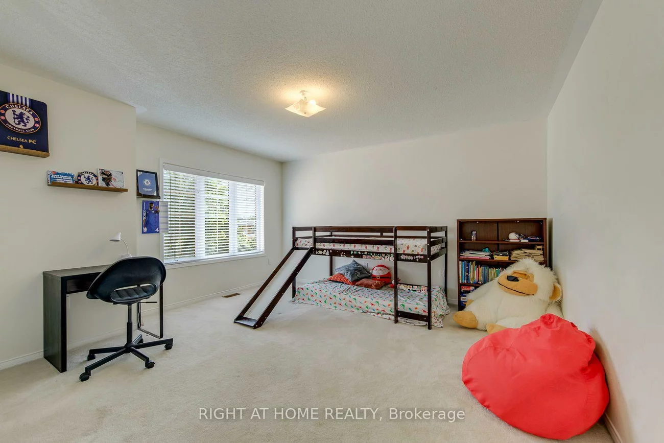 2244, Overfield, 1022 - WT West Oak Trails, Oakville