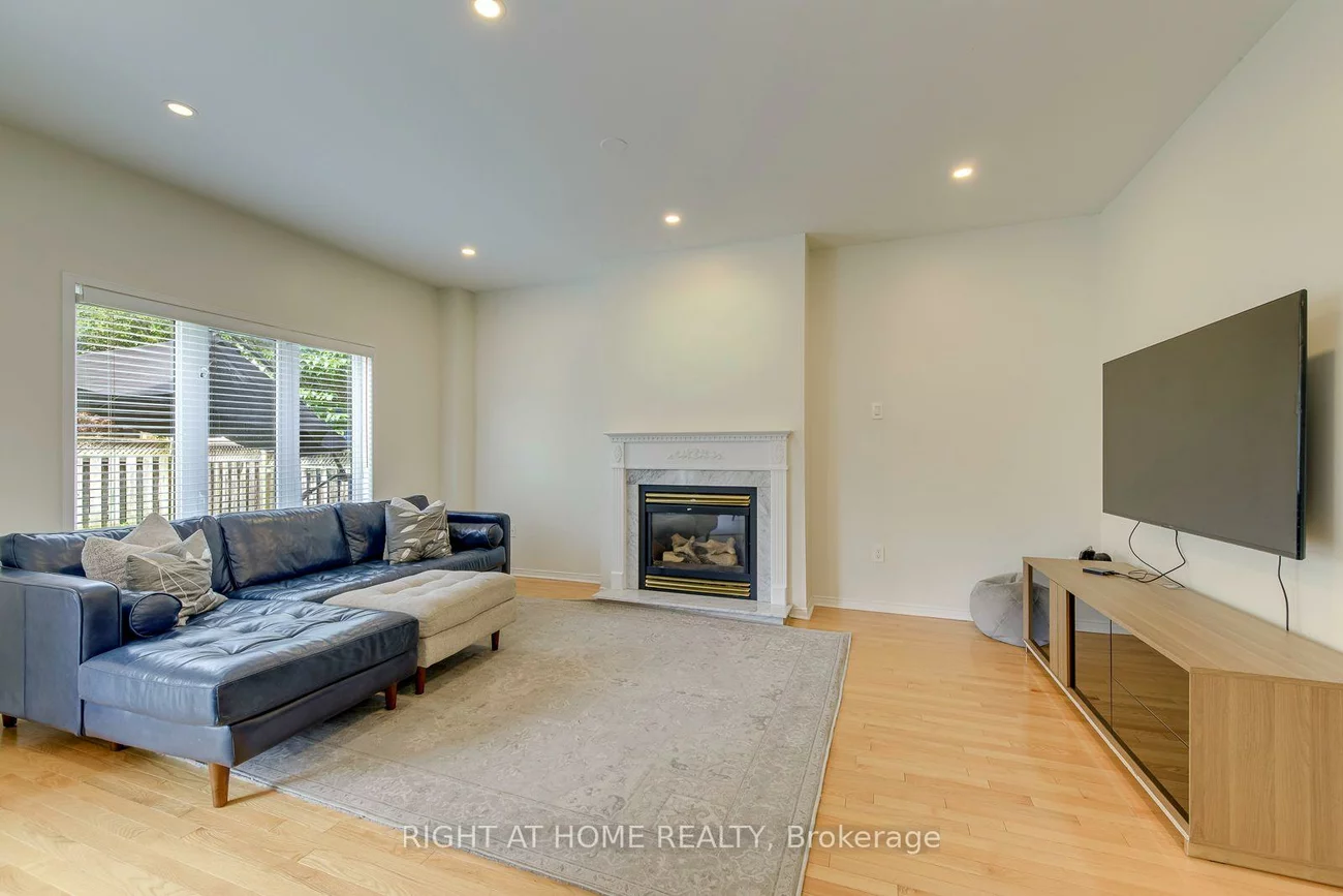 2244, Overfield, 1022 - WT West Oak Trails, Oakville