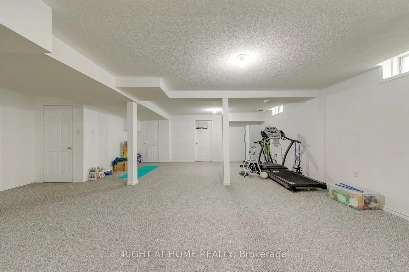 2244, Overfield, 1022 - WT West Oak Trails, Oakville