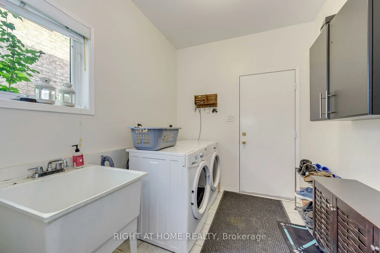 2244, Overfield, 1022 - WT West Oak Trails, Oakville