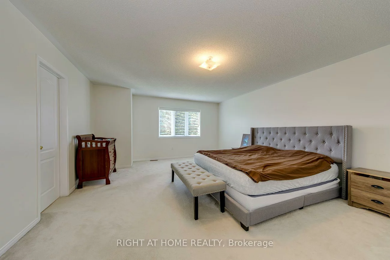 2244, Overfield, 1022 - WT West Oak Trails, Oakville