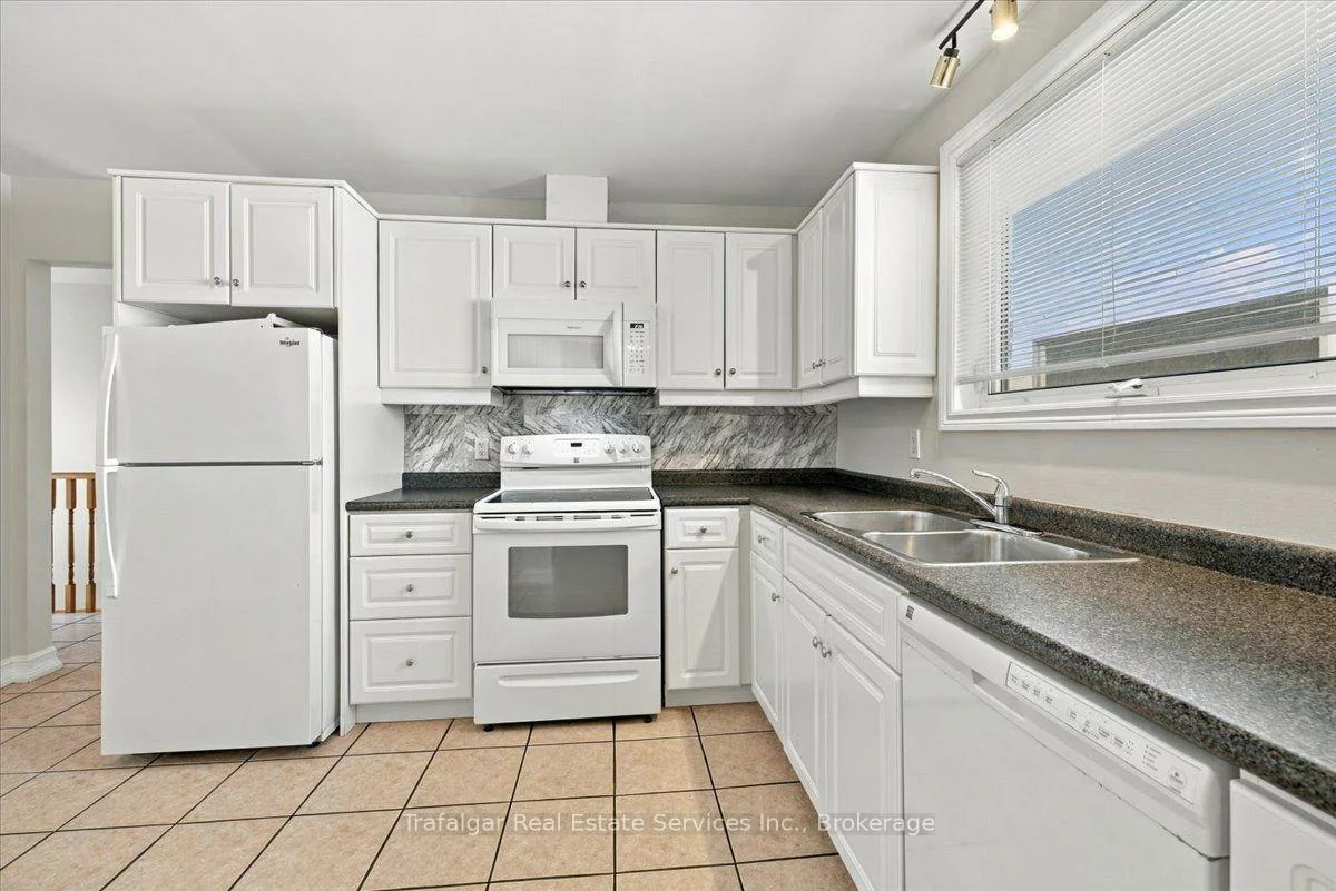461, Maple, 1013 - OO Old Oakville, Oakville