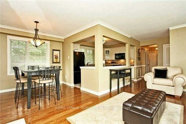 1207, Wood, 1020 - WO West, Oakville