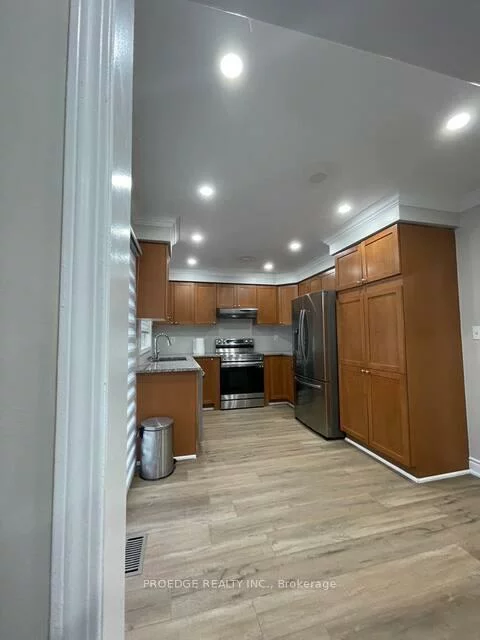 2357, Falkland, 1022 - WT West Oak Trails, Oakville