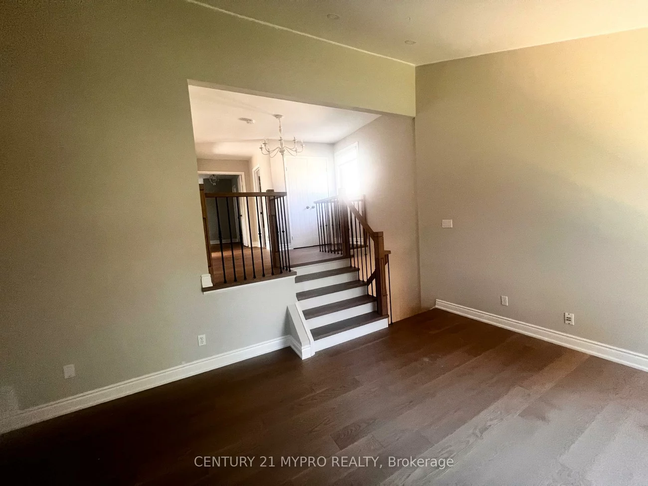 163, Romain, 1003 - CP College Park, Oakville