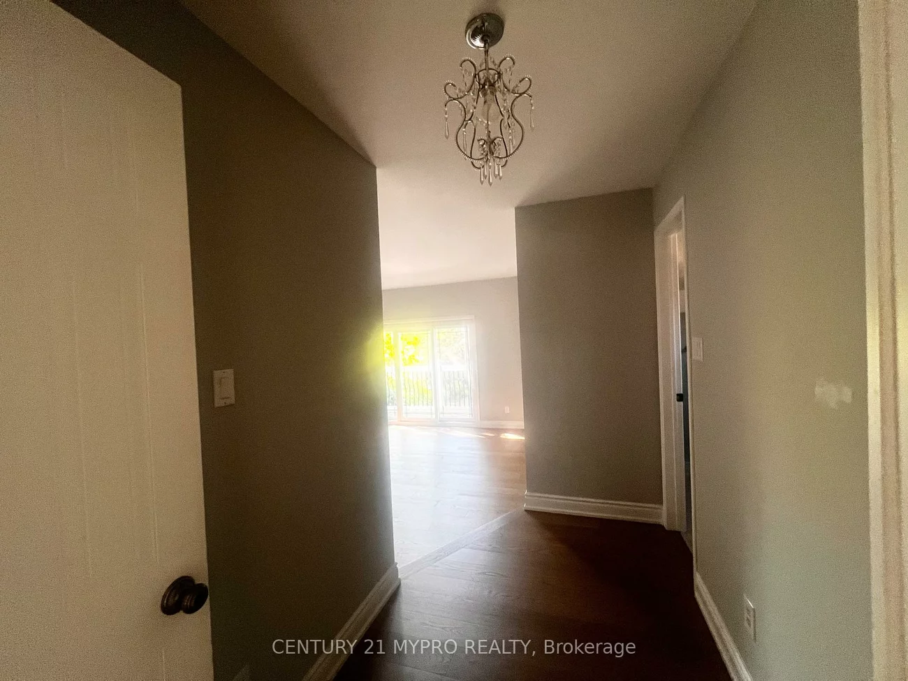 163, Romain, 1003 - CP College Park, Oakville