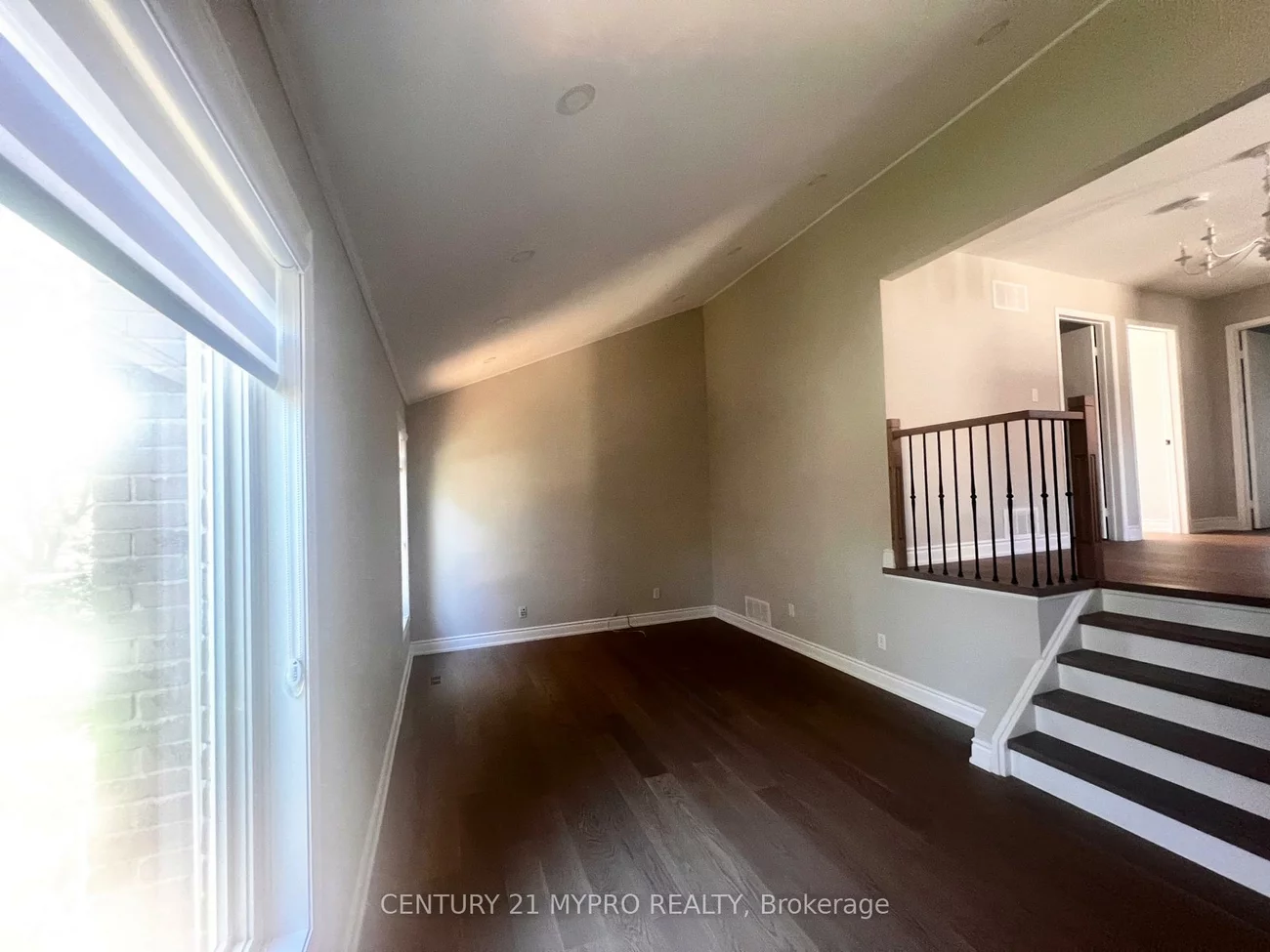163, Romain, 1003 - CP College Park, Oakville