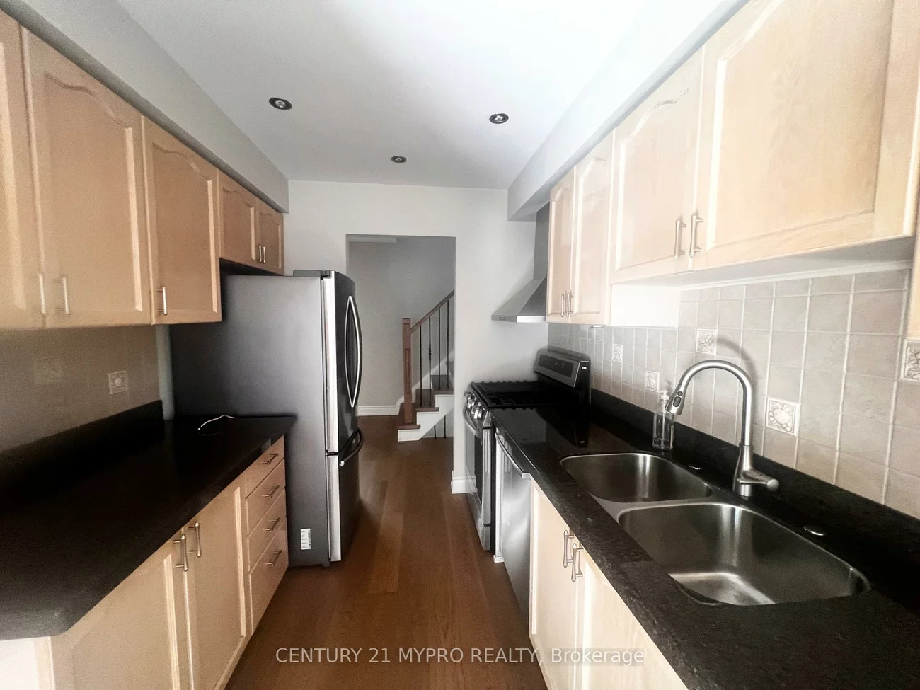 163, Romain, 1003 - CP College Park, Oakville