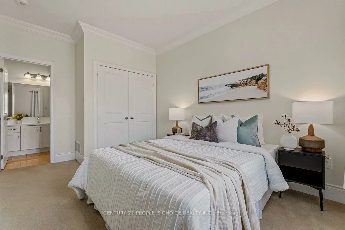 3294, Charles Fay, 1008 - GO Glenorchy, Oakville