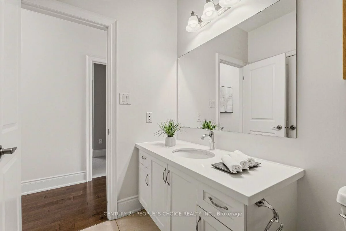 3294, Charles Fay, 1008 - GO Glenorchy, Oakville