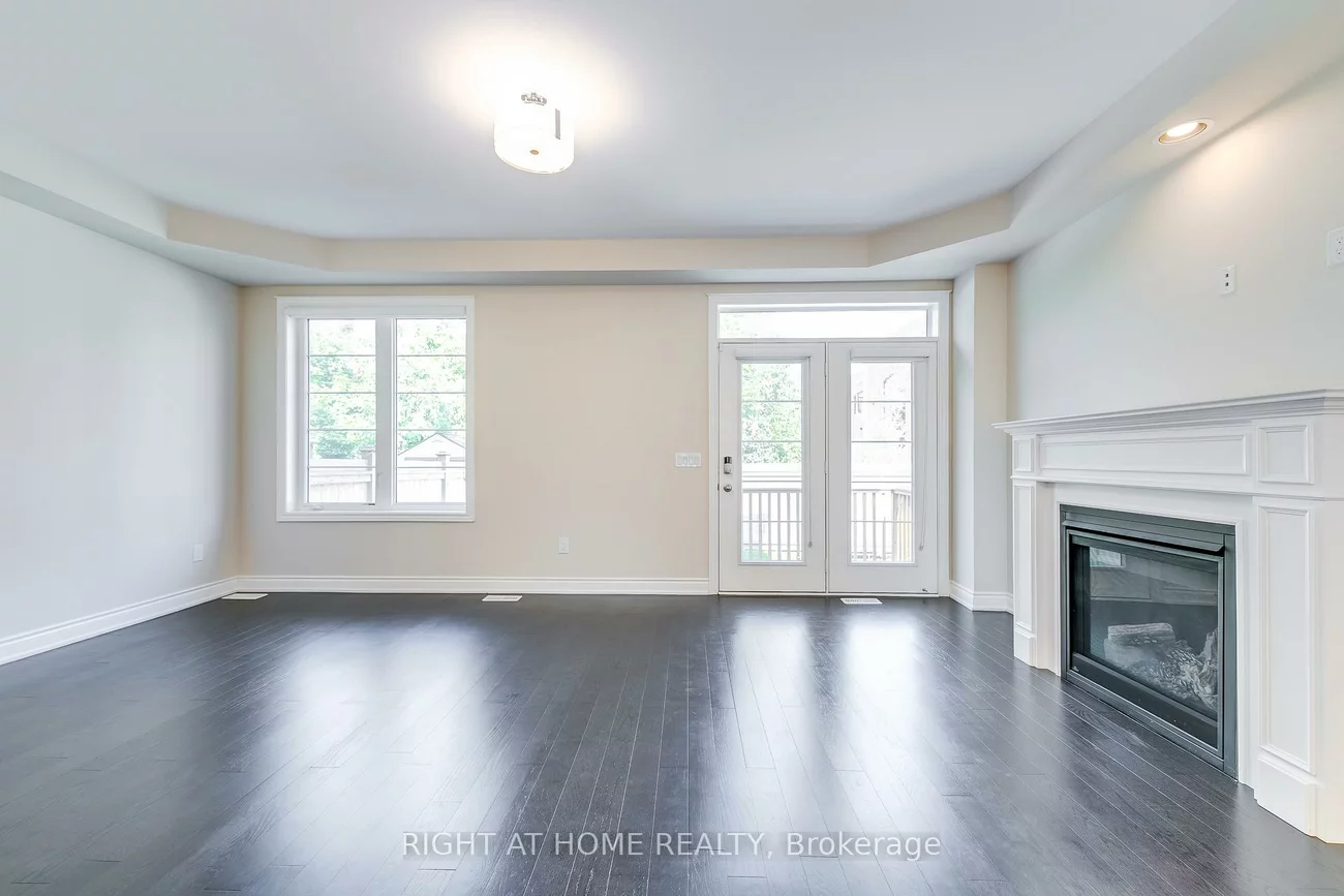 537, Terrace, 1016 - SH Sixteen Hollow, Oakville