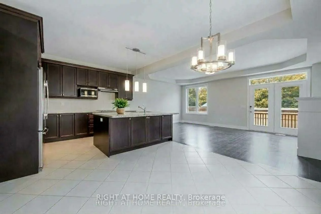 537, Terrace, 1016 - SH Sixteen Hollow, Oakville