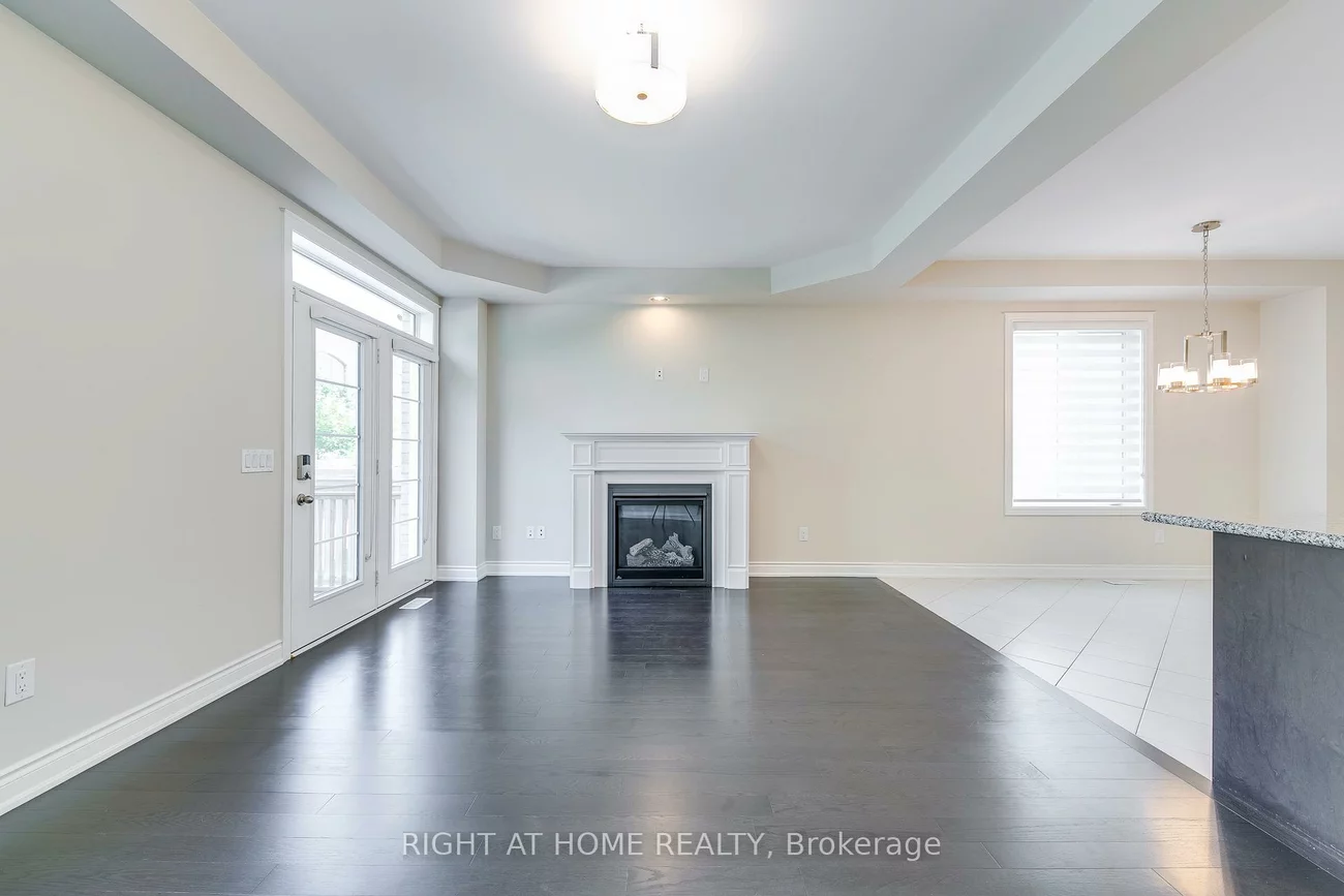 537, Terrace, 1016 - SH Sixteen Hollow, Oakville