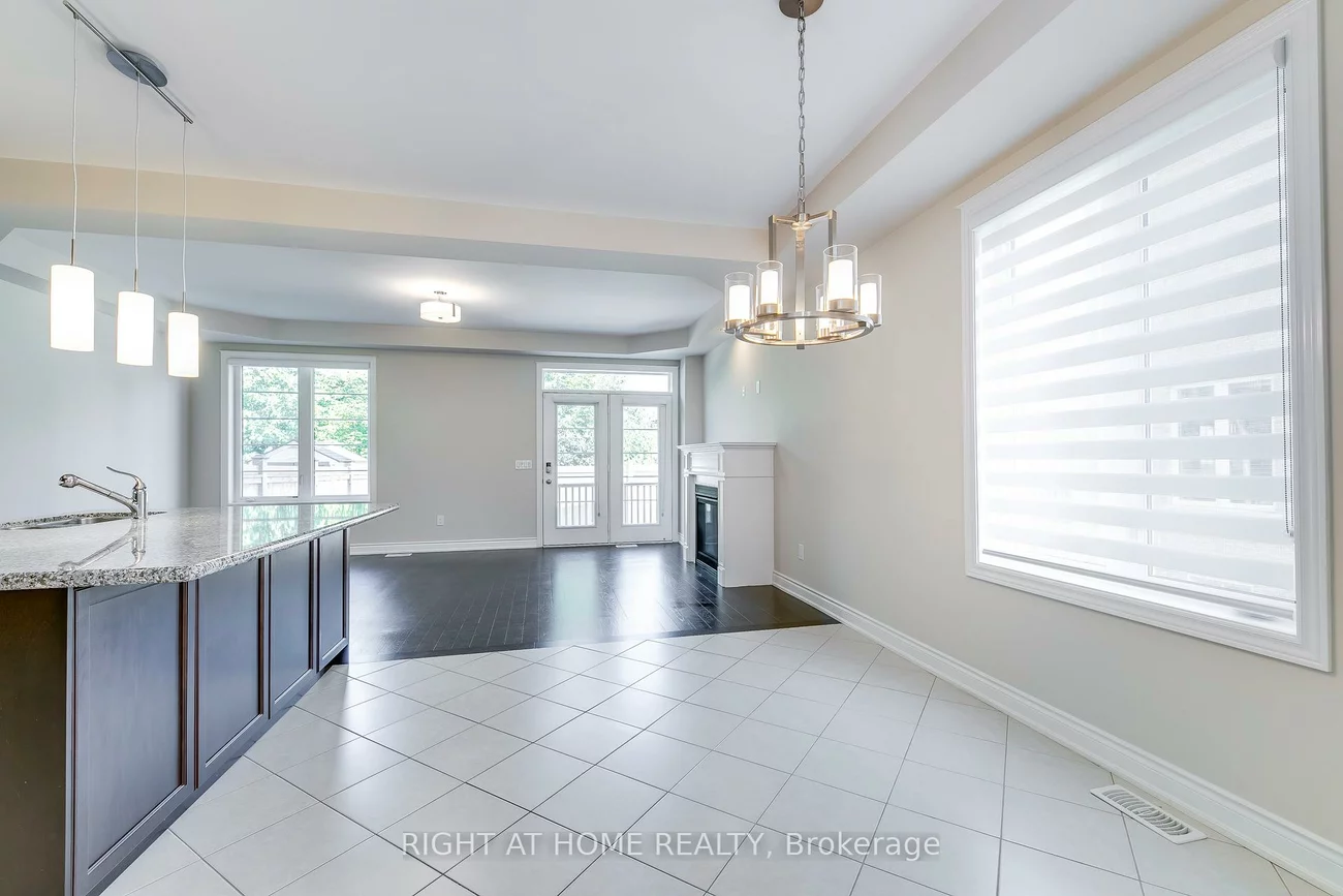 537, Terrace, 1016 - SH Sixteen Hollow, Oakville