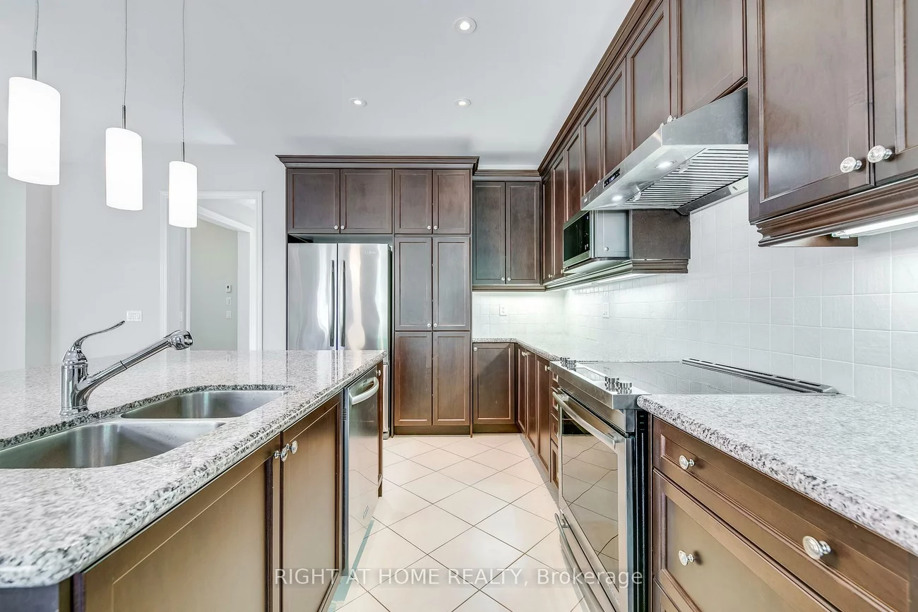 537, Terrace, 1016 - SH Sixteen Hollow, Oakville