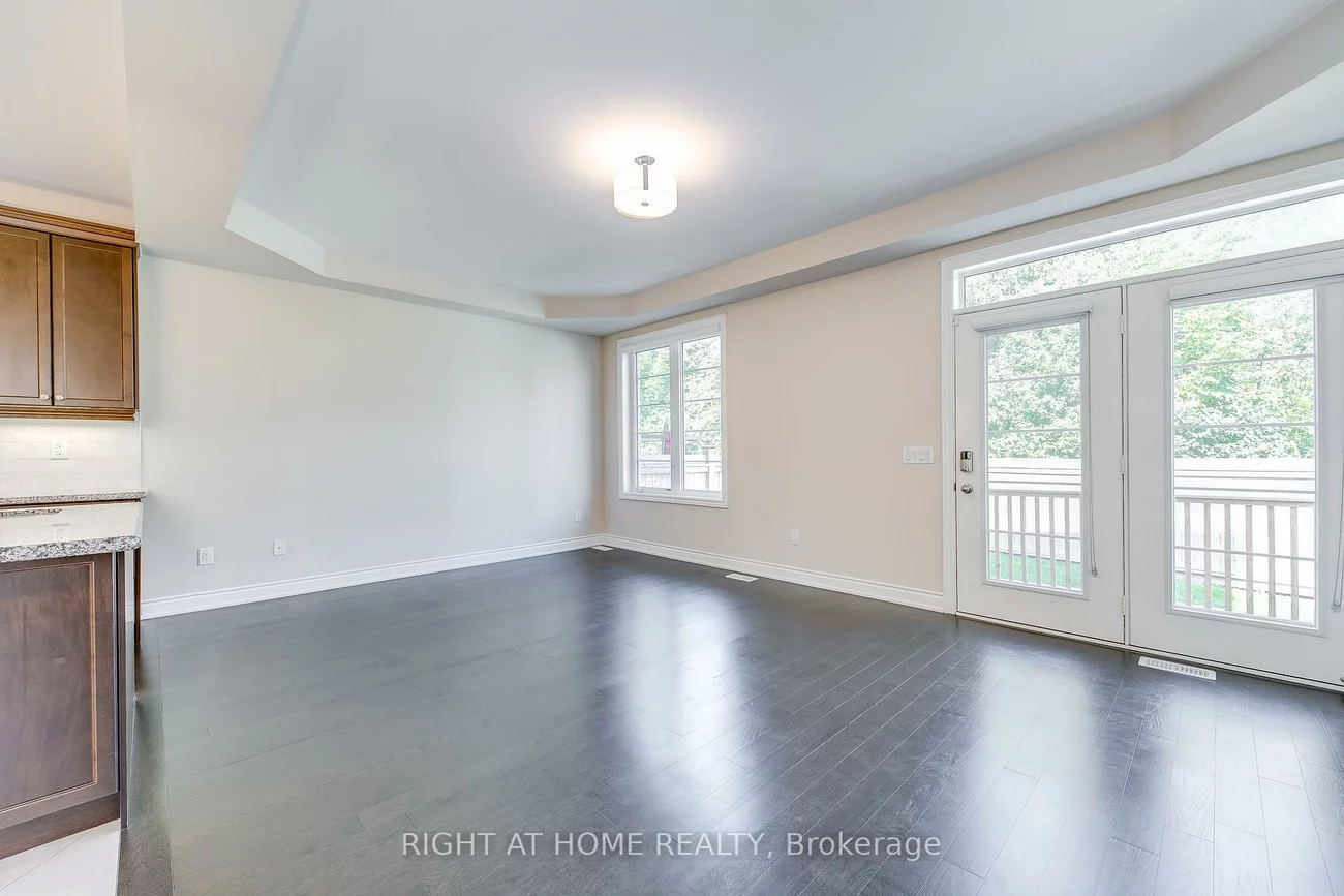 537, Terrace, 1016 - SH Sixteen Hollow, Oakville