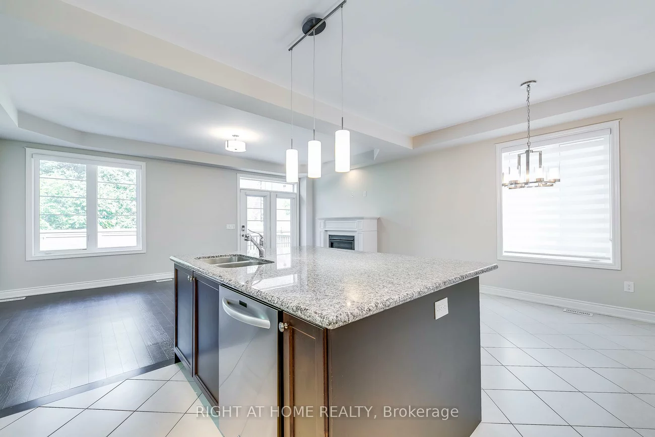 537, Terrace, 1016 - SH Sixteen Hollow, Oakville