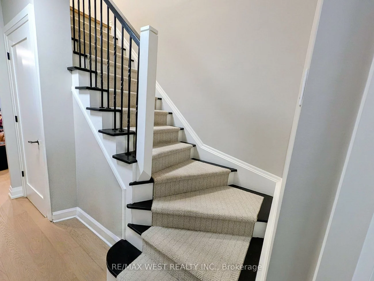 2213, Ridge, 1022 - WT West Oak Trails, Oakville