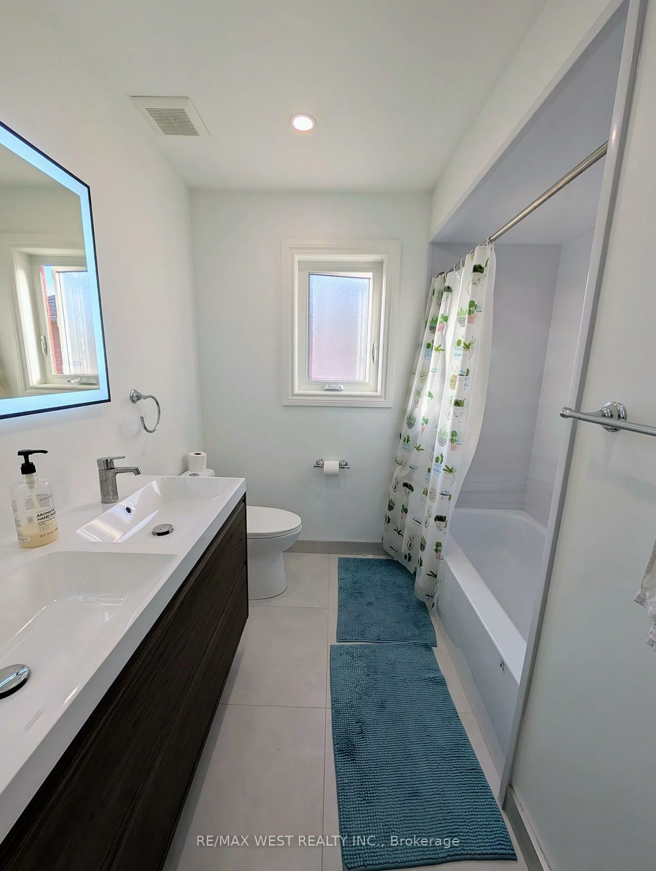 2213, Ridge, 1022 - WT West Oak Trails, Oakville