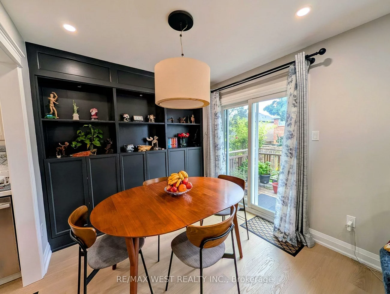 2213, Ridge, 1022 - WT West Oak Trails, Oakville